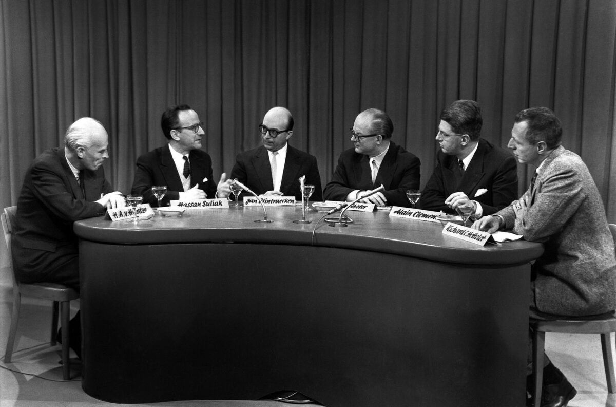 Internationaler Frühschoppen. | Bildquelle: Phoenix/WDR